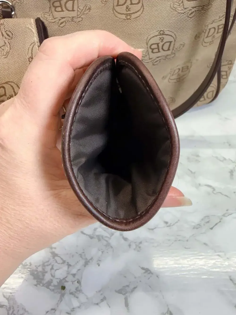 Dooney and Bourke bag set comes with glasses case ID...